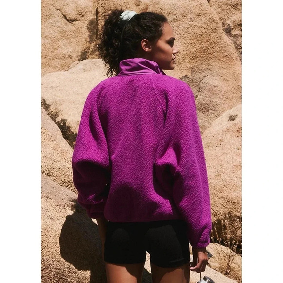 New Free People Hit The Slopes Fleece Jacket in Purple Bomber FP Movement - Picture 4 of 13